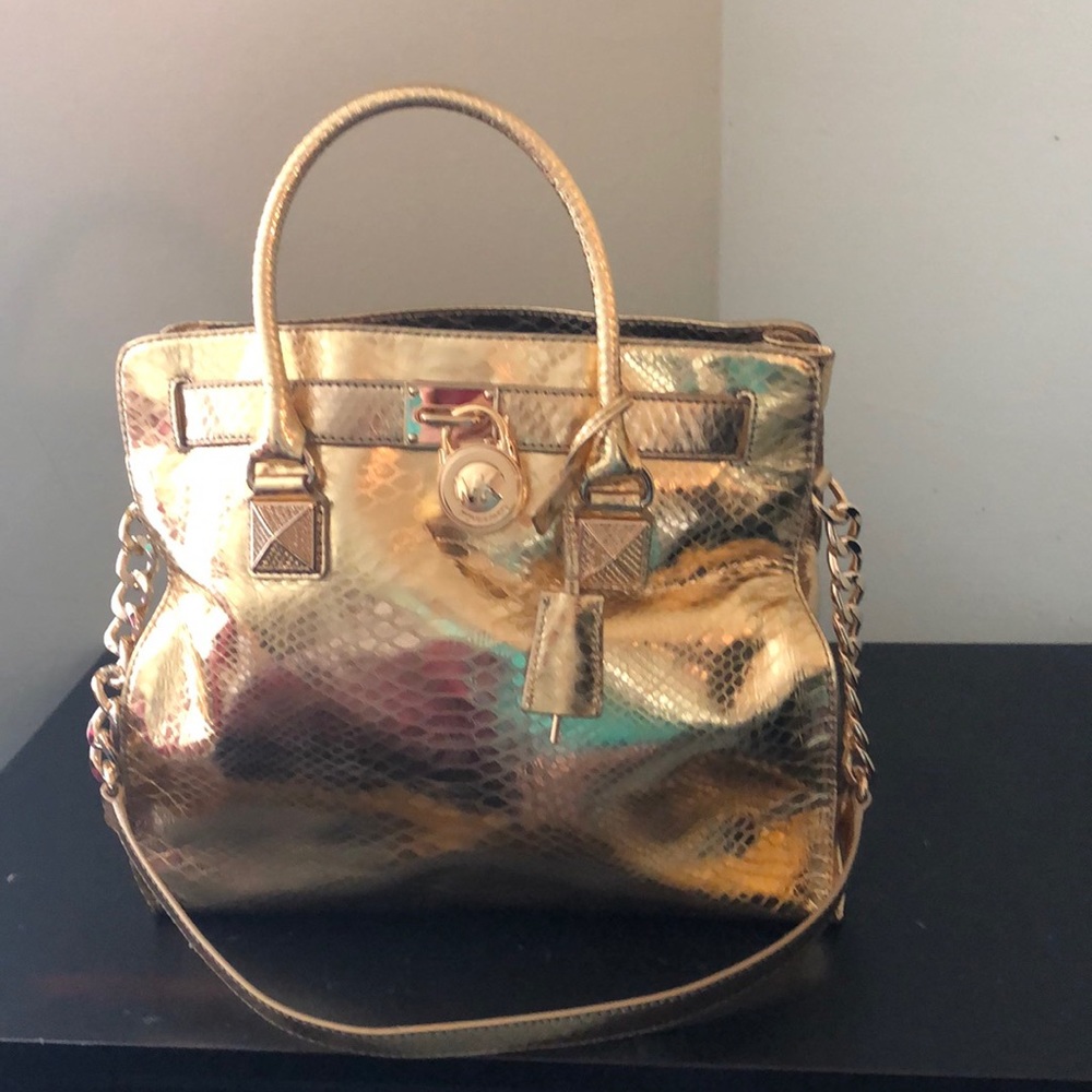 Ladies handbags